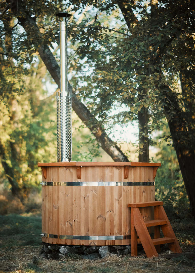 Holzfass Zum Baden In Der Natur